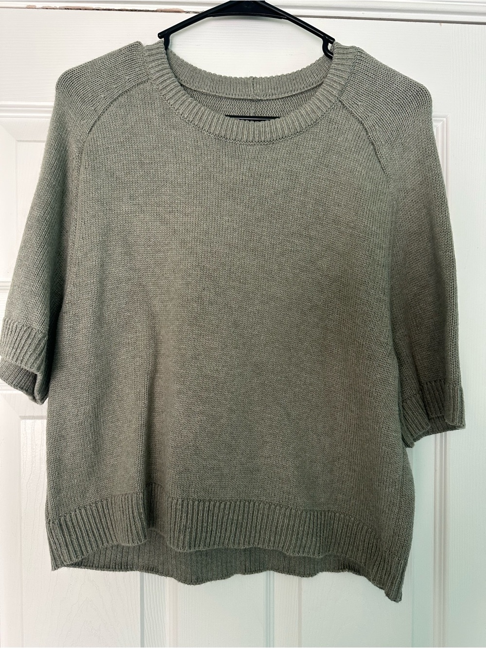 NWOT Abercrombie & Fitch Relaxed Short-Sleeve Knit Sweater in Sage Green